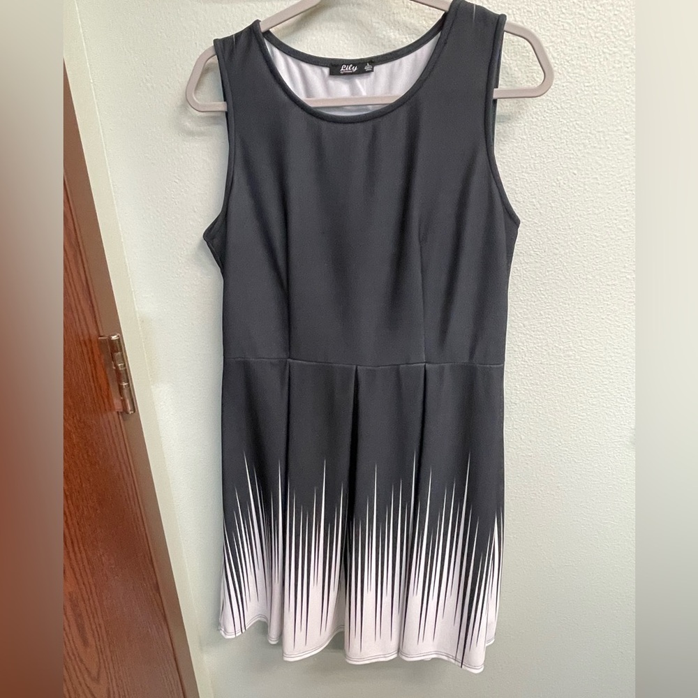 Lily by Firmiana Gray and white dress